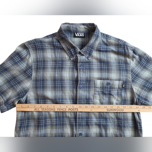 Vans Medium Blue Plaid Short Sleeve Button Down Skate Shirt - Picture 7 of 7